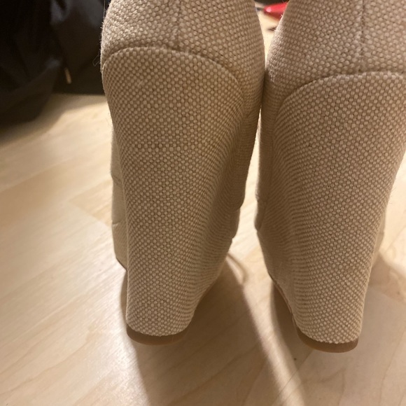 New shoes - Picture 8 of 13